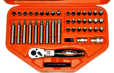 44 Piece Pro Comb Bit & Ratchet Set